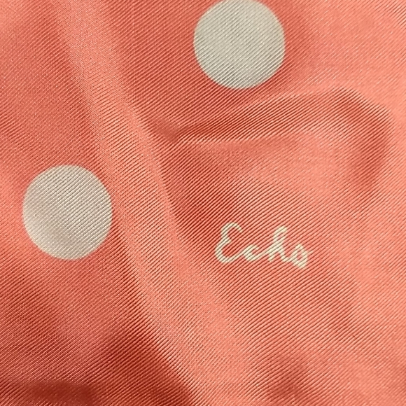 Echo square scarf - Picture 1 of 10